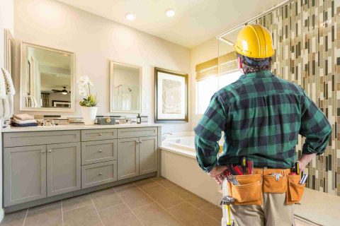 Why Hiring a Professional Bathroom Remodeling Contractor is a Must